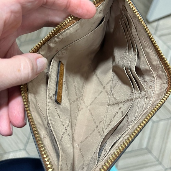 Michael Kors Fulton Zip Clutch - Picture 6 of 13